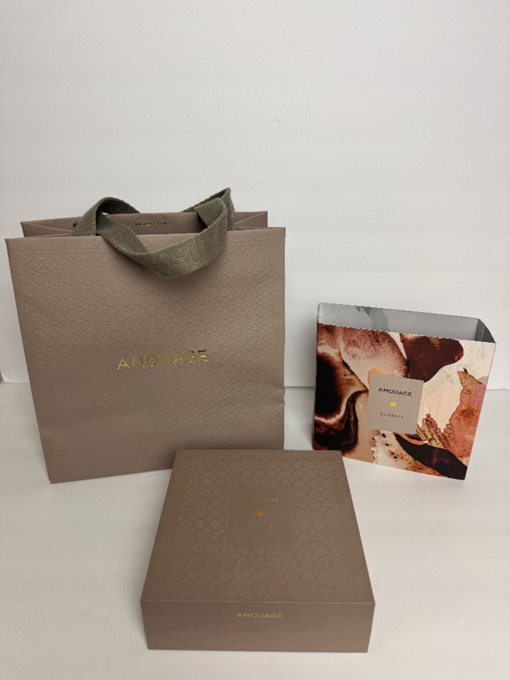 AMOUAGE Set Gift Box and Gift Bag